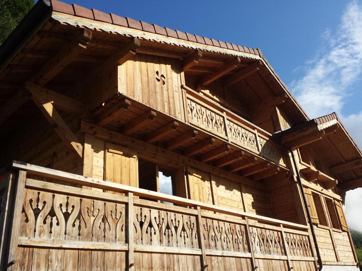 Magnifique Chalet Au Coeur Du Village Du Reposoir Le Reposoir Exterior photo