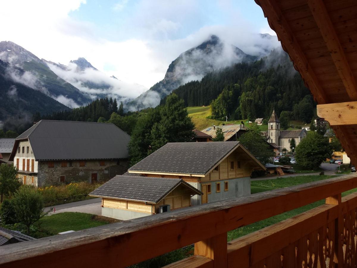 Magnifique Chalet Au Coeur Du Village Du Reposoir Le Reposoir Exterior photo